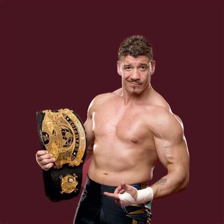 Eddie Guerrero (Luchador) - Edad, cumpleaños, biografía, hechos, familia, patrimonio neto, altura y más