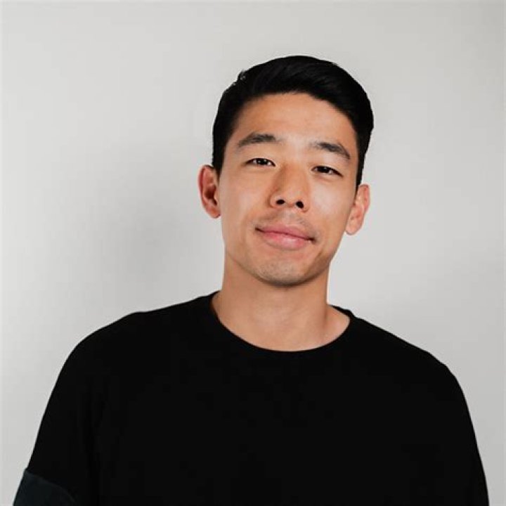 Eddie Nam (Business Executive) - Age, Birthday, Bio, Facts, Family, Net Worth, Height & More
