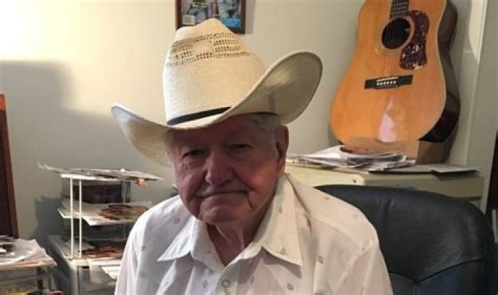 Eddie Pleasant Biography, Age, Height, Wife, Net Worth, Family