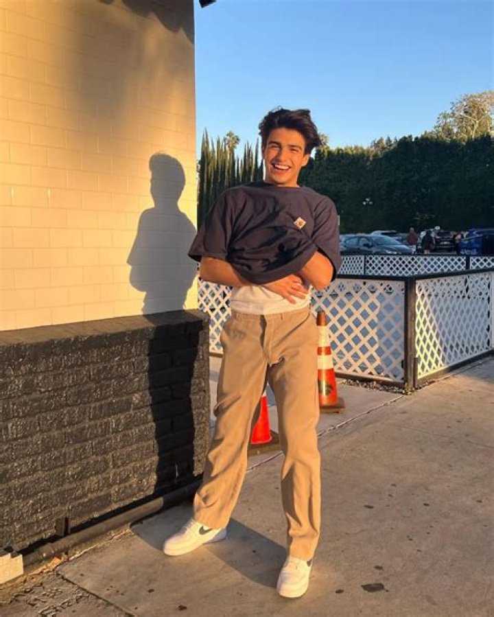 Eddie Preciado Height, Weight, Net Worth, Age, Birthday, Wikipedia, Who, Nationality, Biography