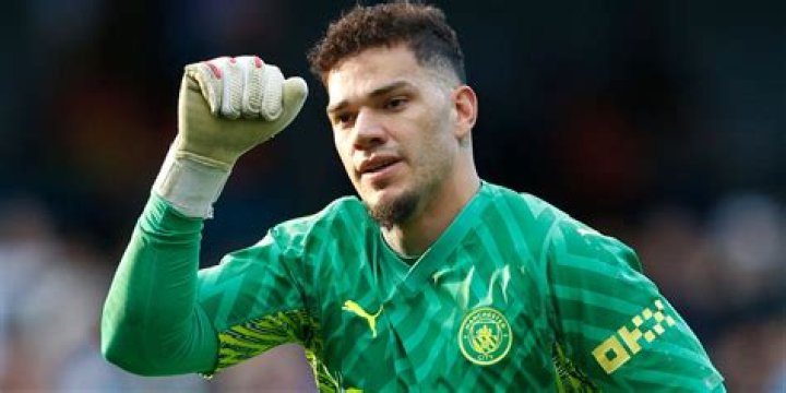 Ederson Moraes (Soccer Player) - Age, Birthday, Bio, Facts, Family, Net Worth, Height & More
