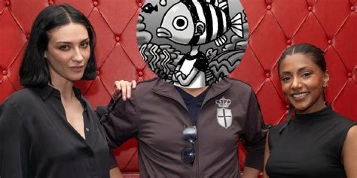 Eiichiro Oda (Cartoonist) - Age, Birthday, Bio, Facts, Family, Net Worth, Height & More