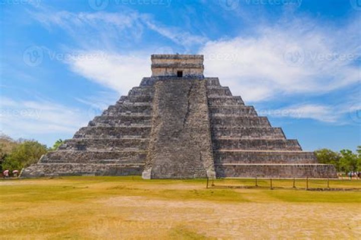 El Castillo Then And Now Photos Reveal Its Stunning Rebirth In Chichen Itza