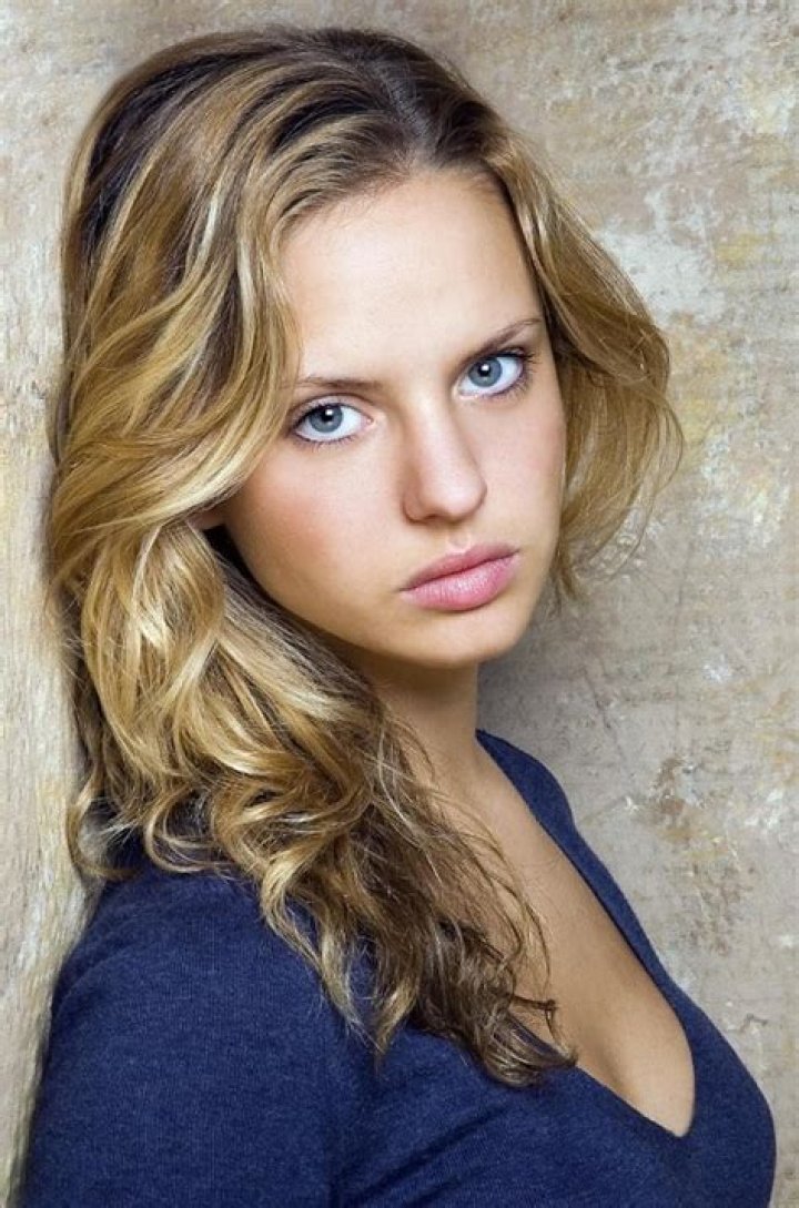 Elena Franklin Biography, Age, Height, Husband, Net Worth, Family