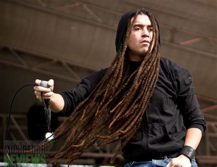 Elias Soriano (Rock Singer) - Age, Birthday, Bio, Facts, Family, Net Worth, Height & More