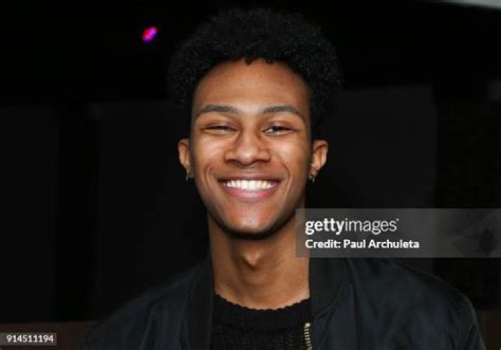 Elijah Johnson (Pop Singer) - Age, Birthday, Bio, Facts, Family, Net Worth, Height & More
