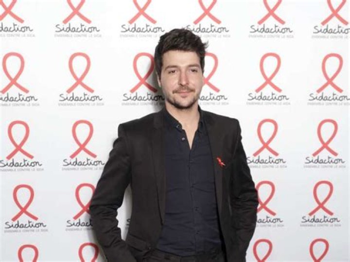 Eliot Deval Biographie