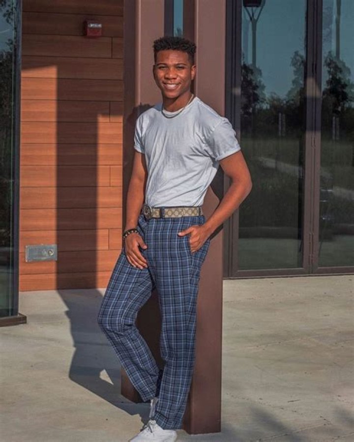 
Eliott Brown Height, Weight, Net Worth, Age, Wiki, Who, Instagram, Biography 