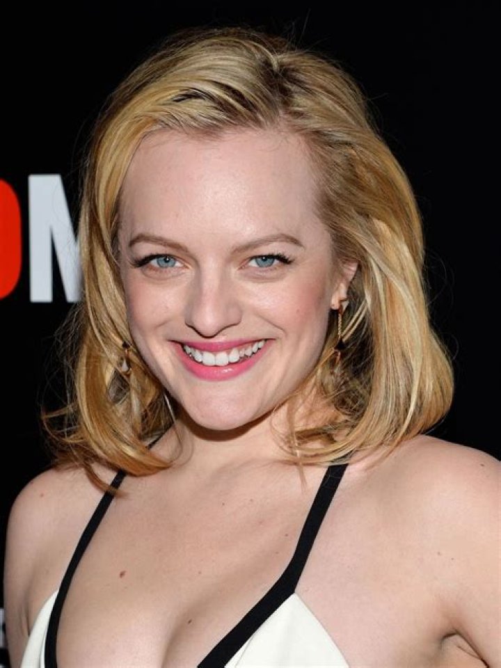 Elisabeth Moss – Celebsgraphy