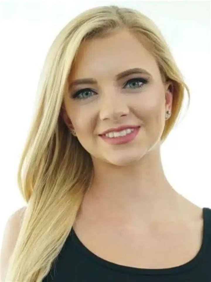 Ella Lee Height, Weight, Net Worth, Age, Wiki, Who, Instagram, Biography