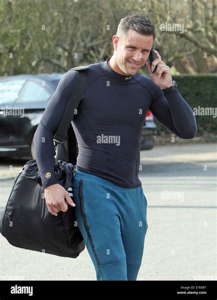 Elliott Wright (Reality Star) - Age, Birthday, Bio, Facts, Family, Net Worth, Height & More