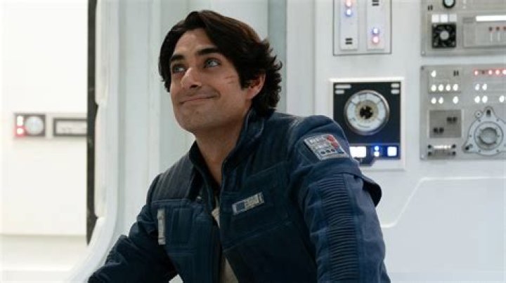 Eman Esfandi (Movie Actor) - Age, Birthday, Bio, Facts, Family, Net Worth, Height & More