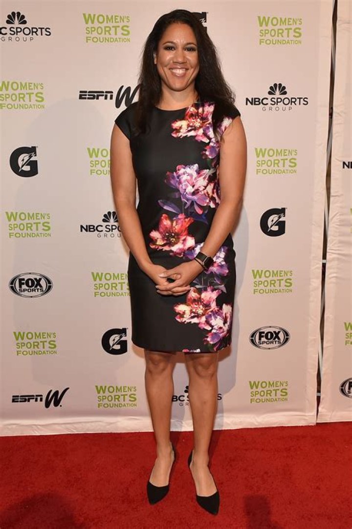 Emma Lawson Height, Weight, Net Worth, Age, Birthday, Wikipedia, Who, Nationality, Biography