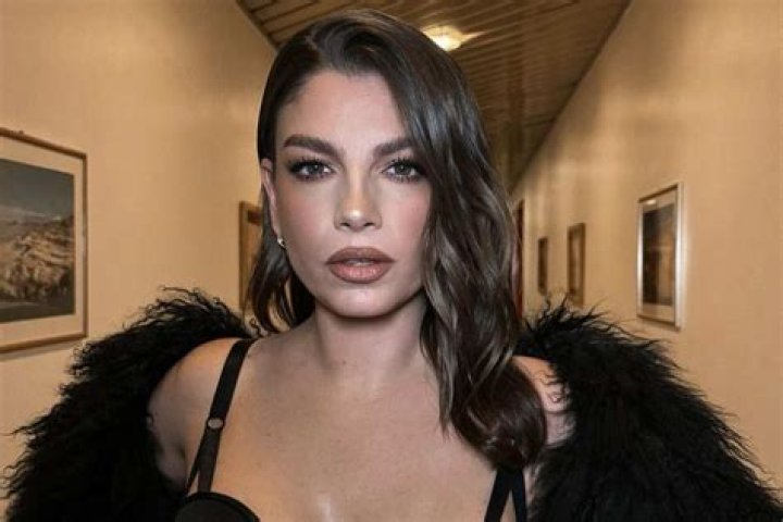 Emma Marrone Biography, Age, Height, Husband, Net Worth, Family