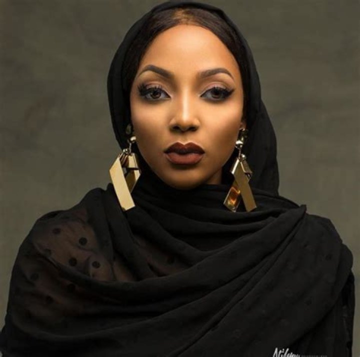 Enemaya Lawani (Pageant Contestant) - Age, Birthday, Bio, Facts, Family, Net Worth, Height & More