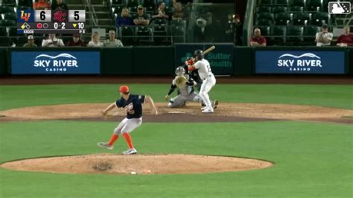 Eric Haase Biography, Age, Height, Wife, Net Worth, Family