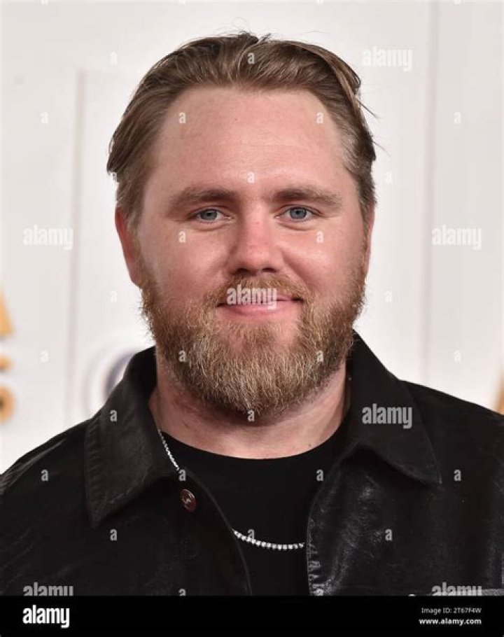 Astrology Birth Chart of Ernest Keith Smith (Country Singer) 2024