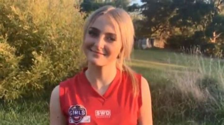 
Esra Haynes Parents Paul And Andrea Haynes: Victorian Schoolgirl Dies After Cardiac Arrest 