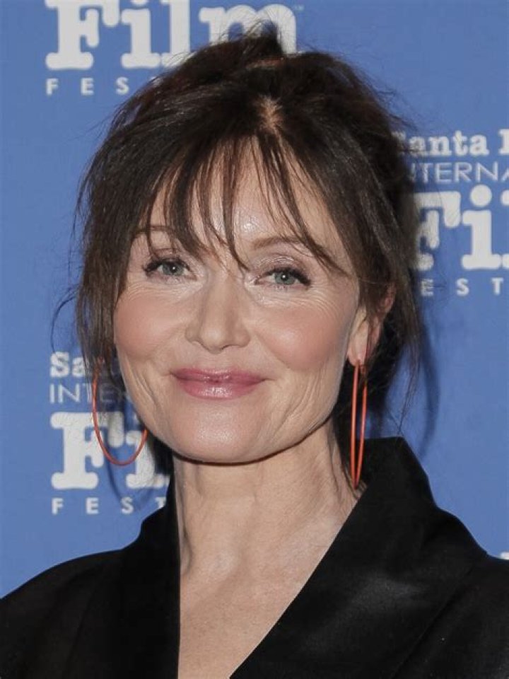 Essie Davis (Movie Actress) - Age, Birthday, Bio, Facts, Family, Net Worth, Height & More