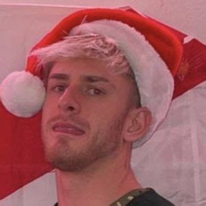 Esteban Sainz (TikTok Star) - Age, Birthday, Bio, Facts, Family, Net Worth, Height & More