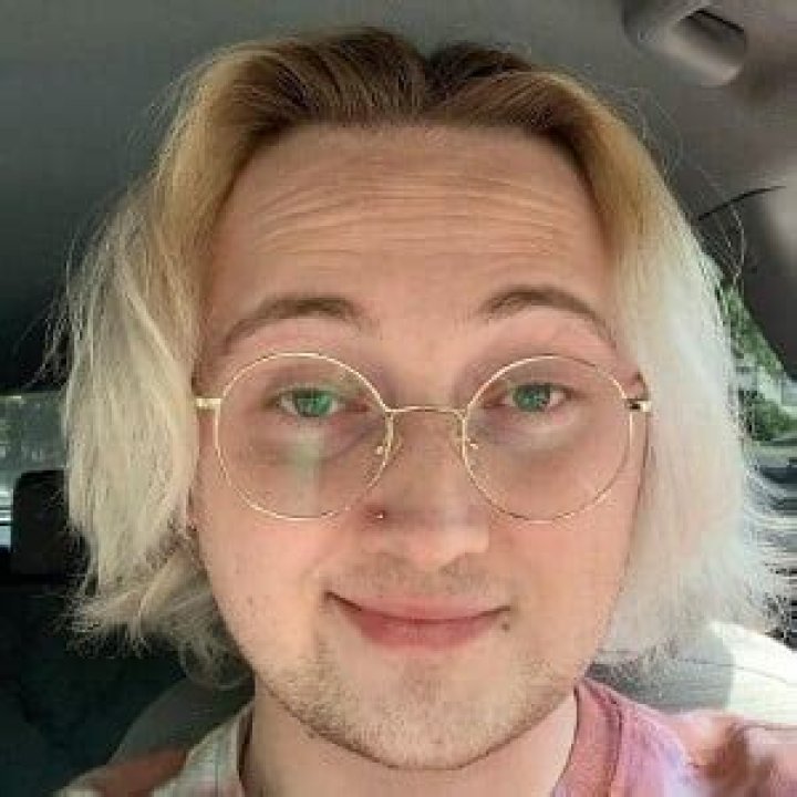 Ethan is Online (YouTube Star) - Age, Birthday, Bio, Facts, Family, Net Worth, Height & More