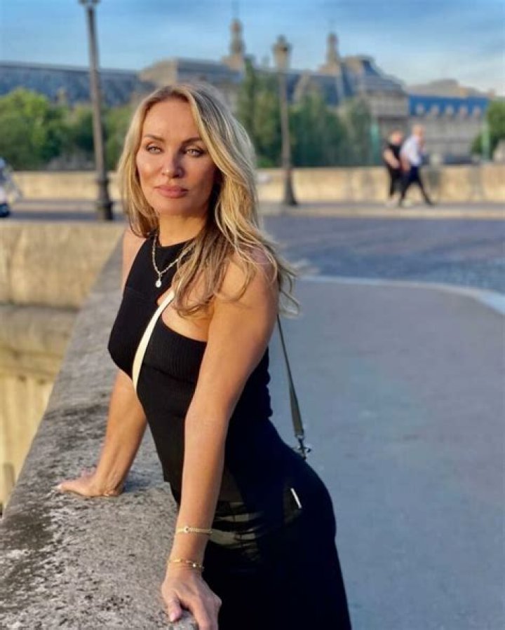 Eva Halina Rich (Model) - Age, Birthday, Bio, Facts, Family, Net Worth, Height & More