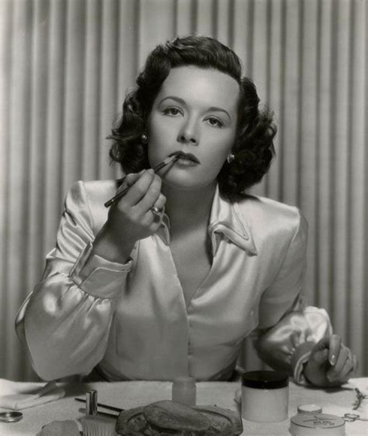 Eve Miller (Movie Actress) - Age, Birthday, Bio, Facts, Family, Net Worth, Height & More