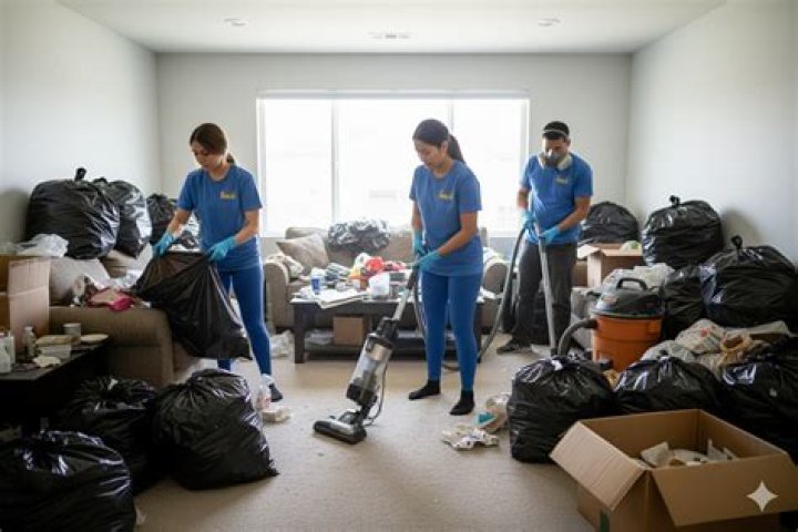 British Extreme Cleaning Team Reveals Most Disgusting Homes