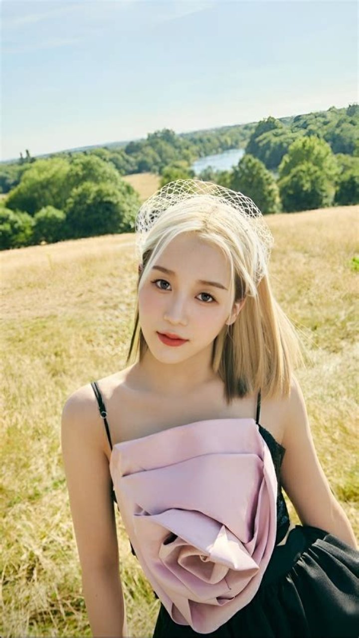 Ezaki Hikaru [Kep1er] Wiki, Biography, Height, Weight, Age, Net worth, Boyfriend, Parents & More