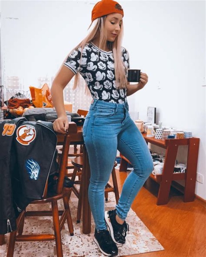 Gráfico de nascimento astrológico para Fabiola Melo (Estrelas do YouTube) 2024