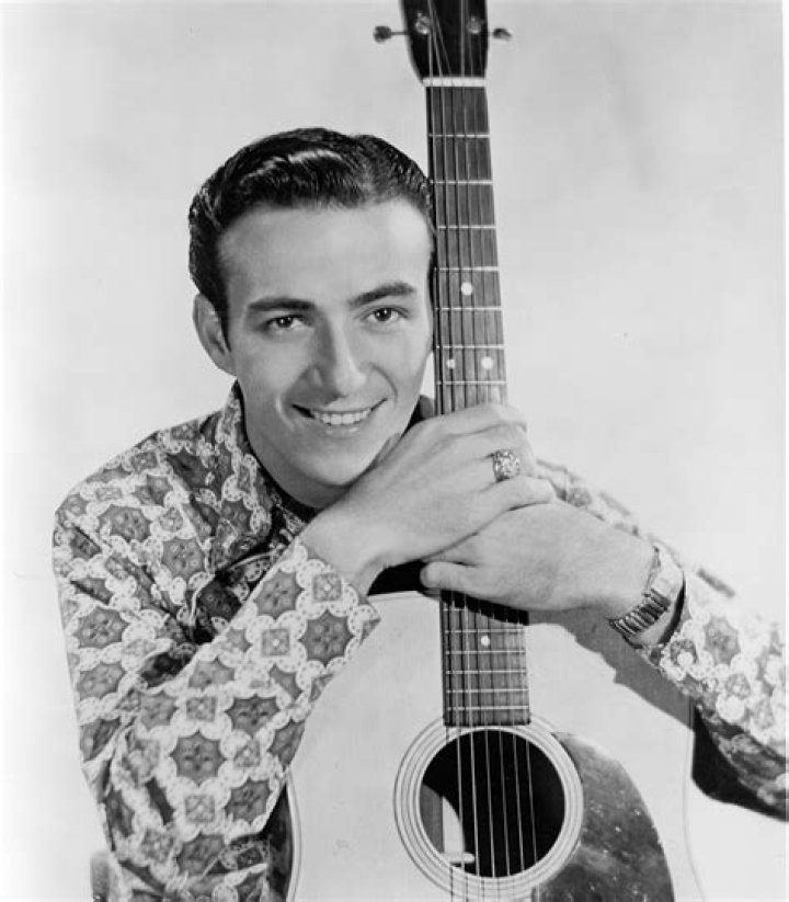 Faron Young (Country Singer) - Age, Birthday, Bio, Facts, Family, Net Worth, Height & More