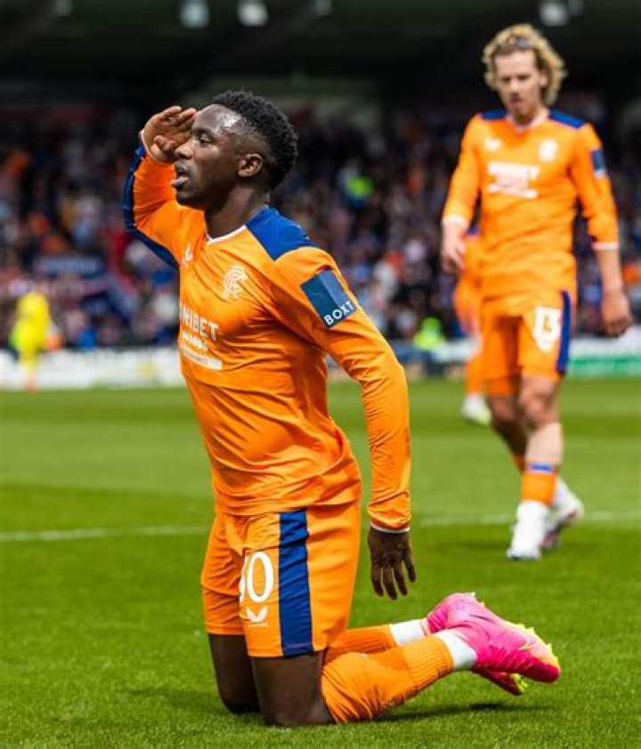 Fashion Sakala Biography, Age, Height, Wife, Net Worth, Family