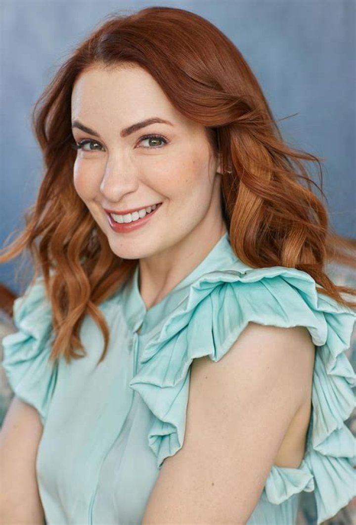 How tall is Felicia Day