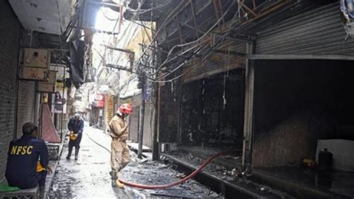 
Fire at Delhi cloth market, one charred body found 