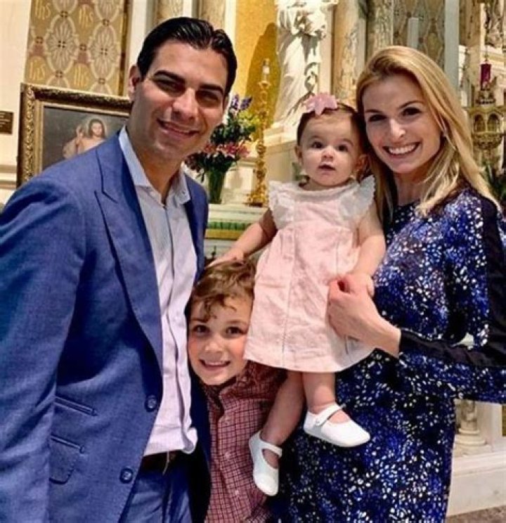 Francis Suarez is Married to Wife: Gloria Fonts Suarez. Kids.