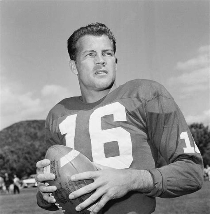 Frank Gifford Biography, Age, Height, Wife, Net Worth, Family