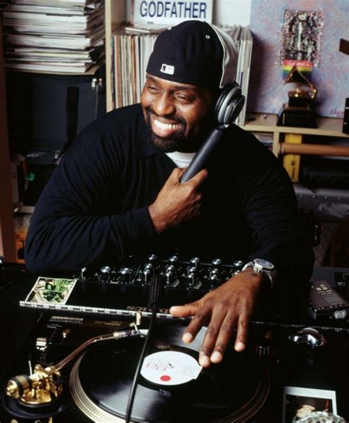 Frankie Knuckles (DJ) - Age, Birthday, Bio, Facts, Family, Net Worth, Height & More
