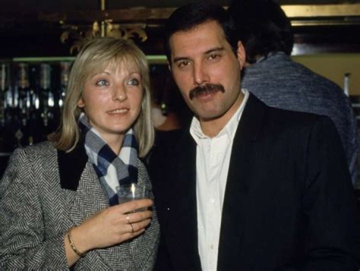 Freddie Mercury Et Son Fils Mort