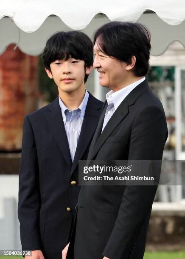 Fumihito, Prince Akishino Biography, Age, Height, Wife, Net Worth, Family