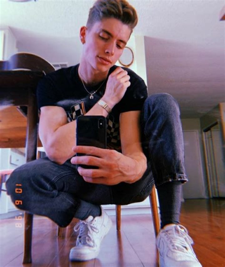 Gabe Olivieri (TikTok Star) - Age, Birthday, Bio, Facts, Family, Net Worth, Height & More