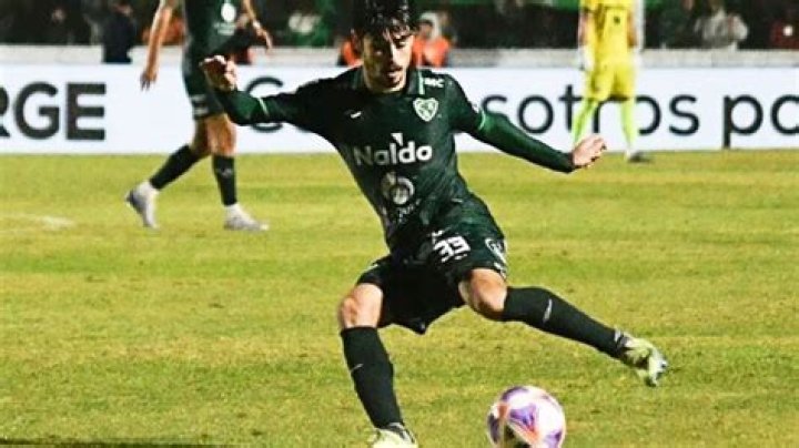 Gabriel Diaz (World Music Singer) - Age, Birthday, Bio, Facts, Family, Net Worth, Height & More