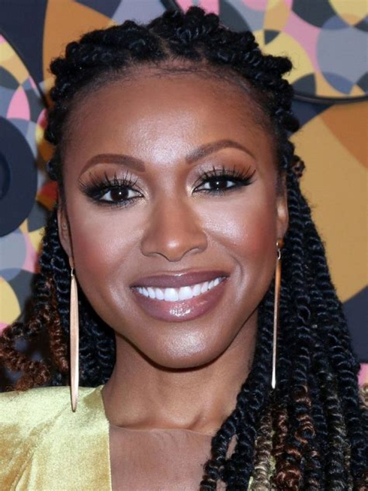 Gabrielle Dennis (TV Actress) - Age, Birthday, Bio, Facts, Family, Net Worth, Height & More