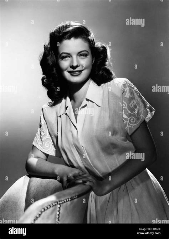 Gail Davis Biography, Age, Height, Husband, Net Worth, Family