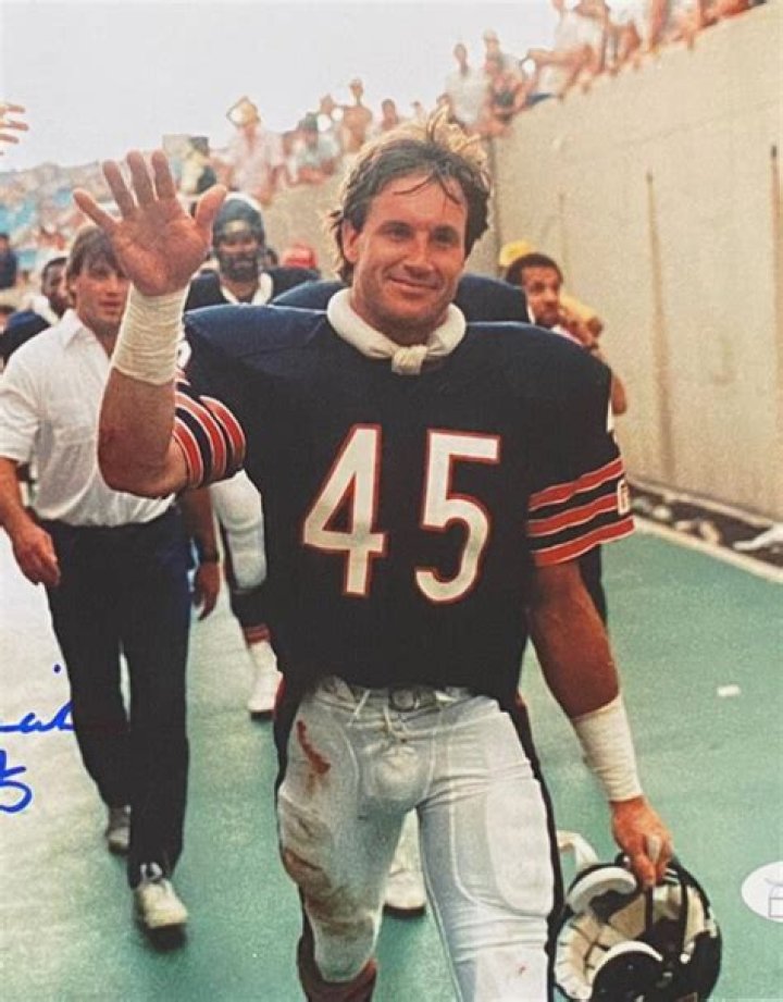 Gary Fencik (Football Player) - Age, Birthday, Bio, Facts, Family, Net Worth, Height & More