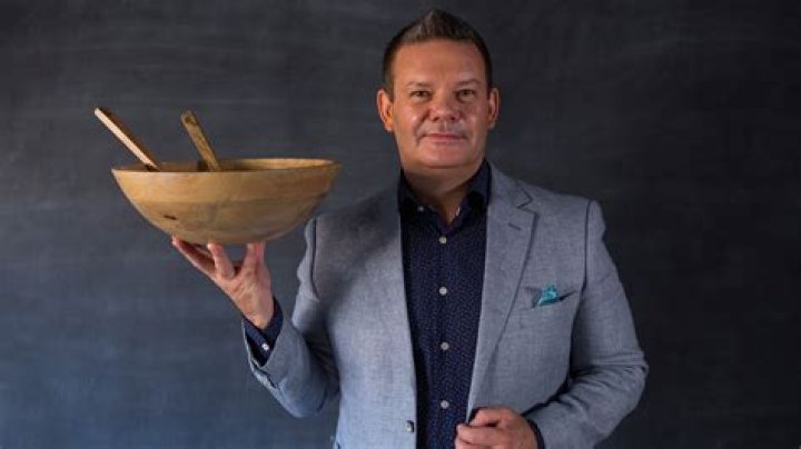 Gary Mehigan (Chef) - Age, Birthday, Bio, Facts, Family, Net Worth, Height & More