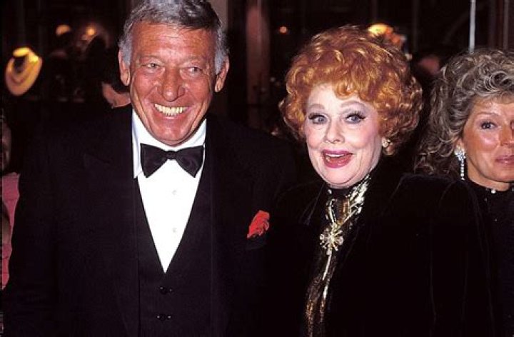 Gary Morton (Comedian) - Age, Birthday, Bio, Facts, Family, Net Worth, Height & More