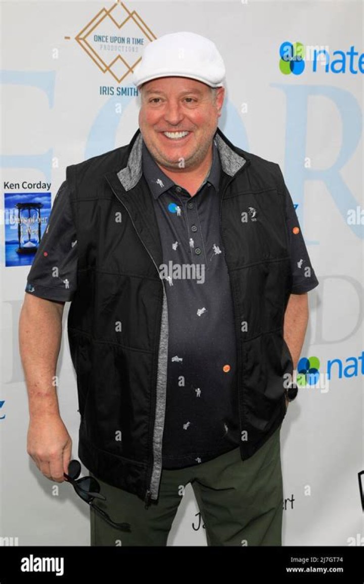 Gary Valentine