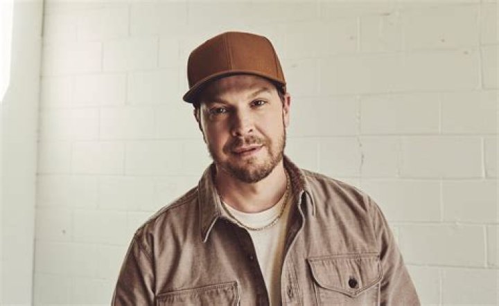 Gavin DeGraw (Pop Singer) - Age, Birthday, Bio, Facts, Family, Net Worth, Height & More