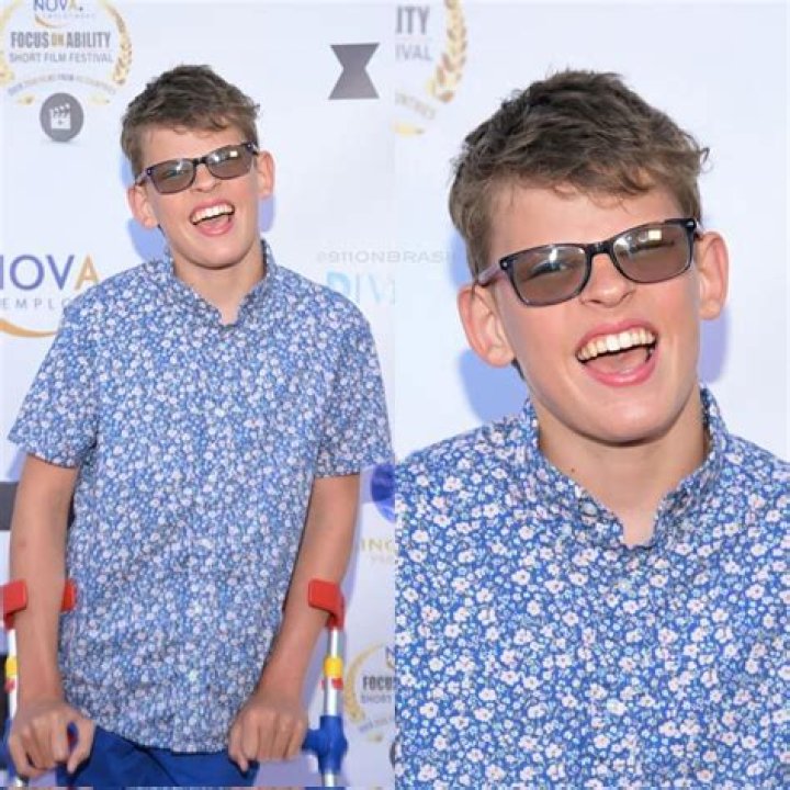 Gavin McHugh (TV Actor) - Age, Birthday, Bio, Facts, Family, Net Worth, Height & More