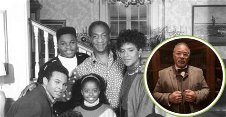 Geoffrey Owens Biography, Age, Height, Wife, Net Worth, Family